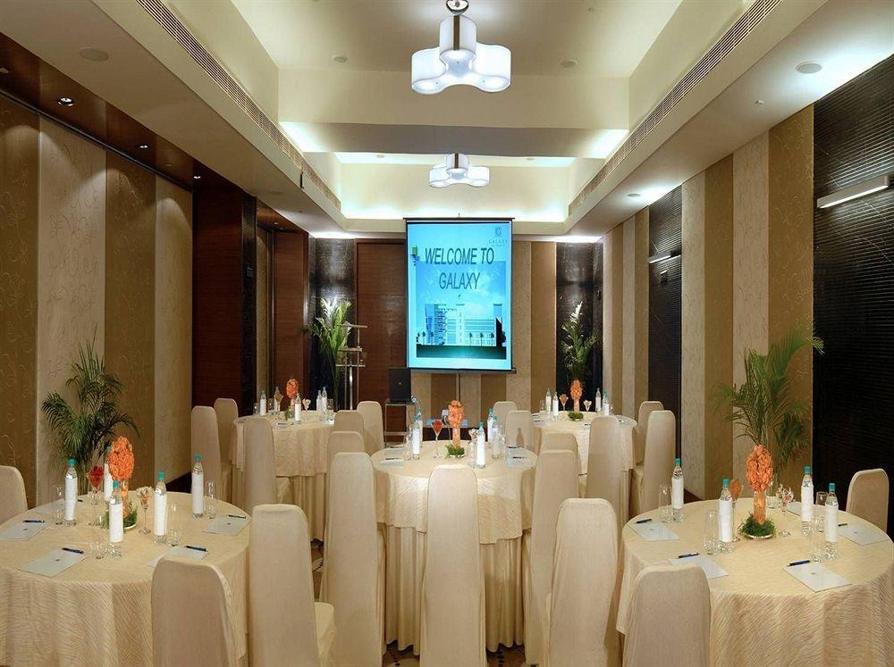 Galaxy Hotel & Spa Гургаон Экстерьер фото