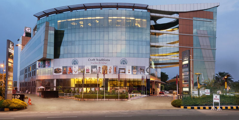 Galaxy Hotel & Spa Гургаон Экстерьер фото