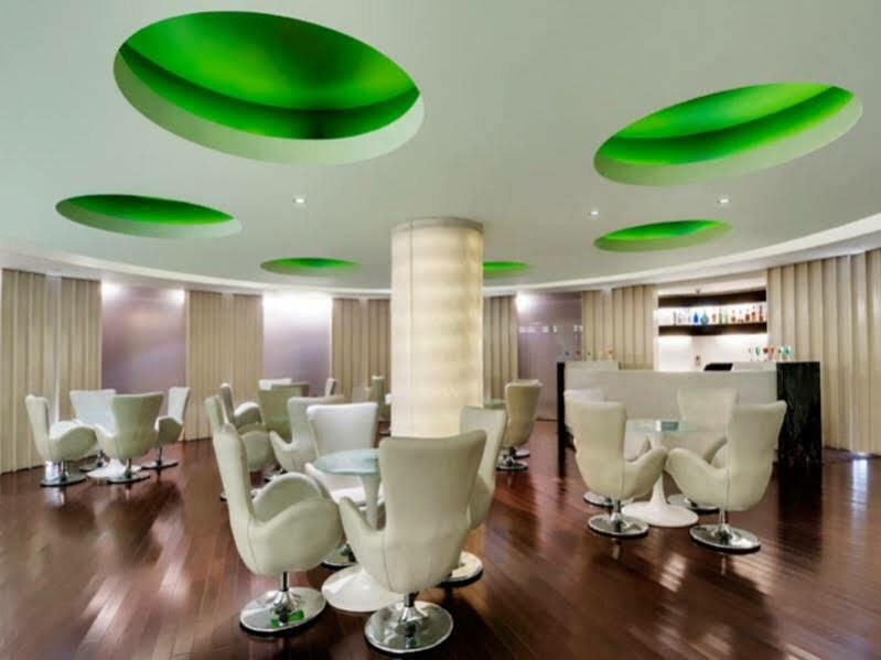 Galaxy Hotel & Spa Гургаон Экстерьер фото